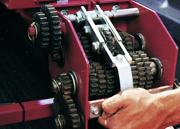 Valmar 245 Pull-Type Granular Applicator